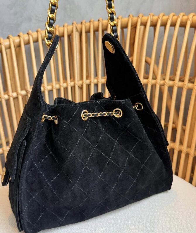 Bolsa Chanel Hobo pequena Camurça - Image 12
