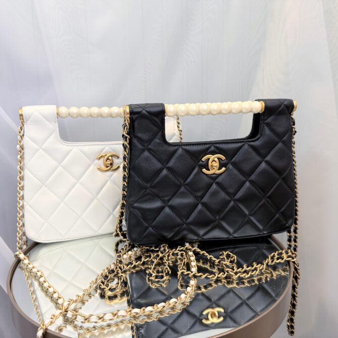 Bolsa Chanel Couro Pequena