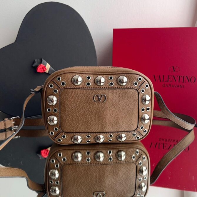 Bolsa Valentino Nellcôte Pequena - Imagem 3