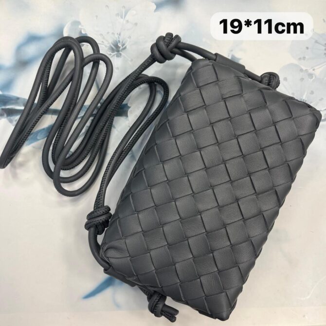 Bolsa Bottega Veneta Intrecciato Loop - Imagem 5