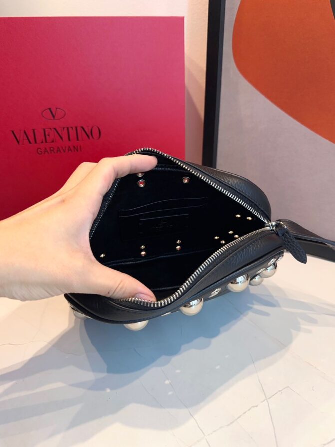 Bolsa Valentino Nellcôte Pequena - Imagem 7