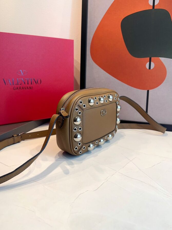 Bolsa Valentino Nellcôte Pequena - Imagem 9