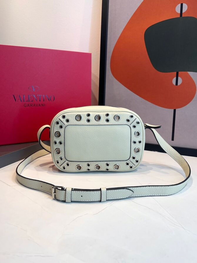 Bolsa Valentino Nellcôte Pequena - Imagem 20