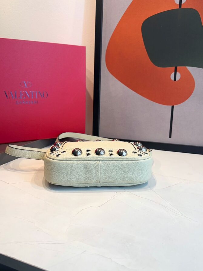 Bolsa Valentino Nellcôte Pequena - Imagem 22