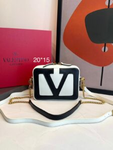 Bolsa Valentino Viva Superstar Pequena -Branco/Preto