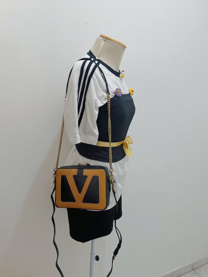Bolsa Valentino Viva Superstar Pequena - Imagem 19