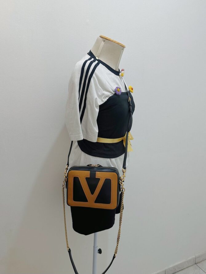 Bolsa Valentino Viva Superstar Pequena - Imagem 20