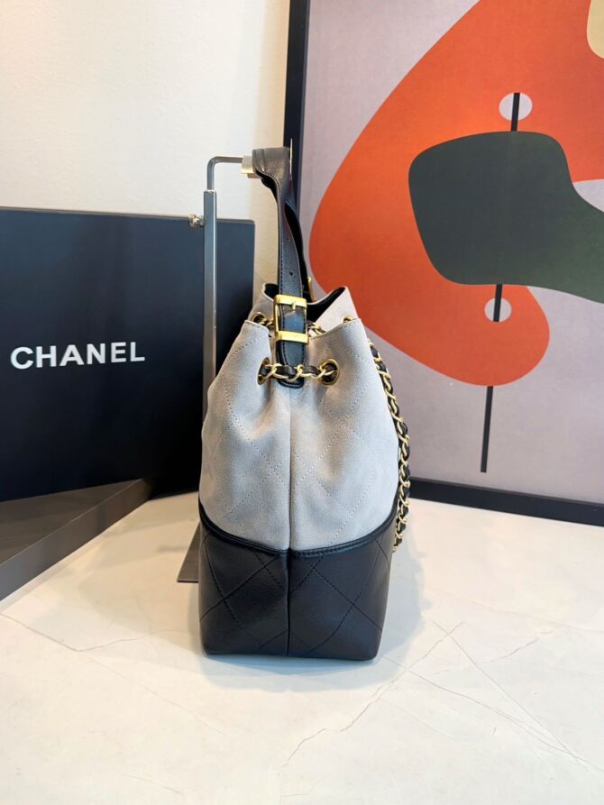 Bolsa Chanel Bicolor Da Maison Média - Imagem 9