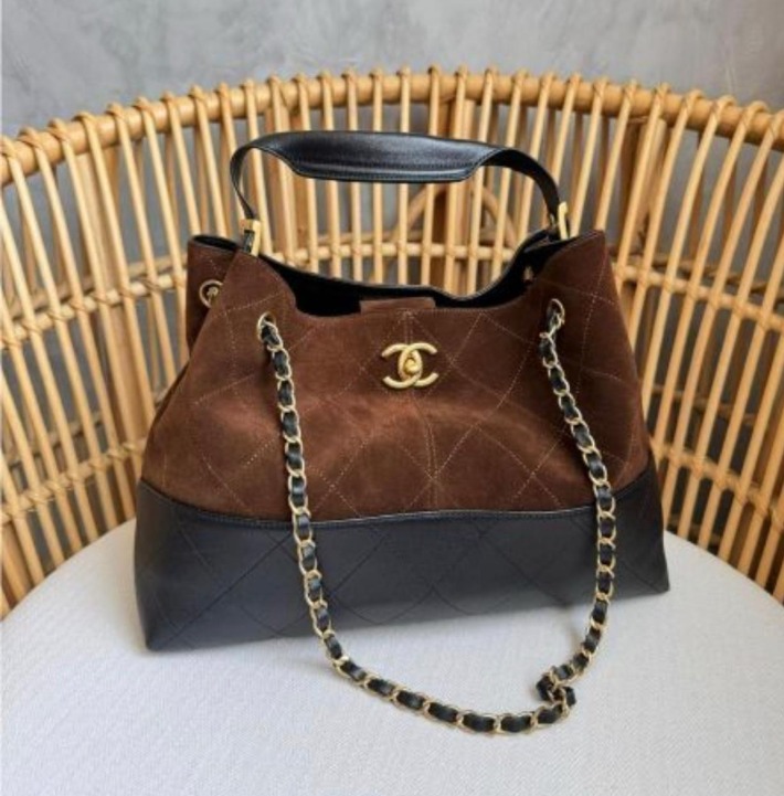 Bolsa Chanel Bicolor Da Maison Média - Imagem 19