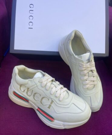 Tênis Gucci Rhyton Logotipo