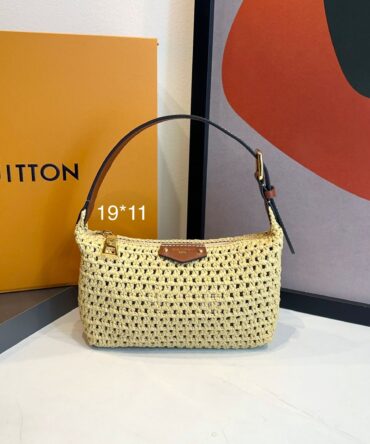 Bolsa LV Pochette Hills