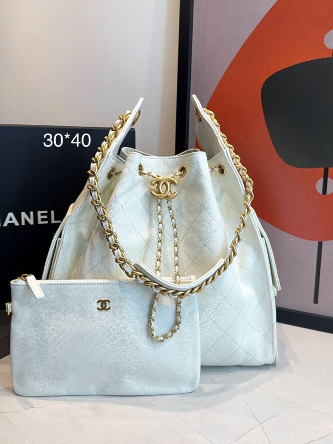 Bolsa Chanel 25 Média Couro
