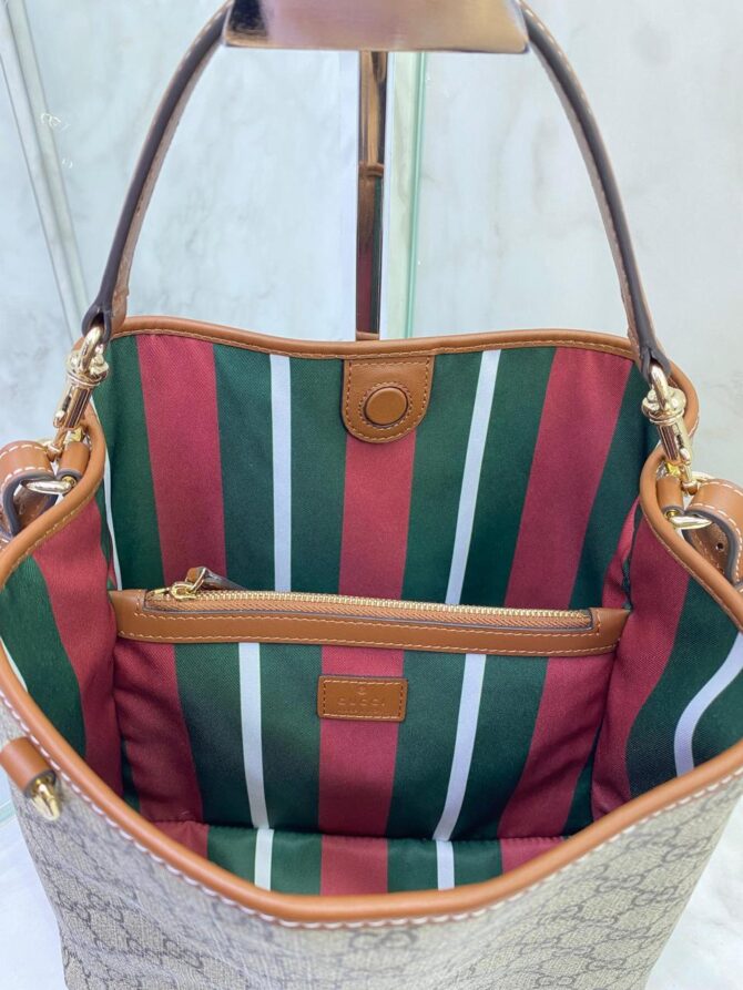 Bolsa GG Emblem Bucket Média - Imagem 3