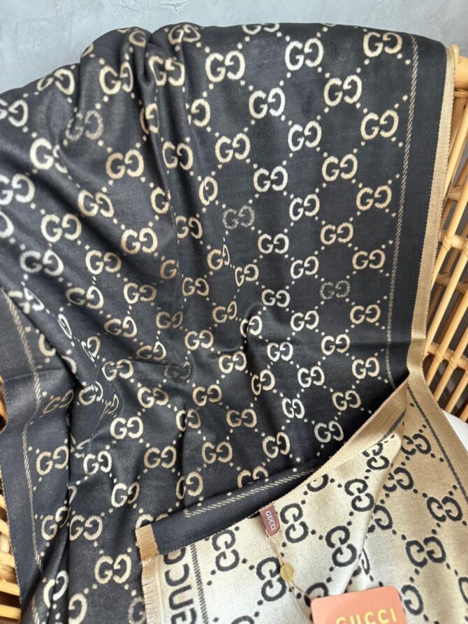 Manta Gucci Xadrez Monogram Dupla Face Com Brilho - Imagem 5
