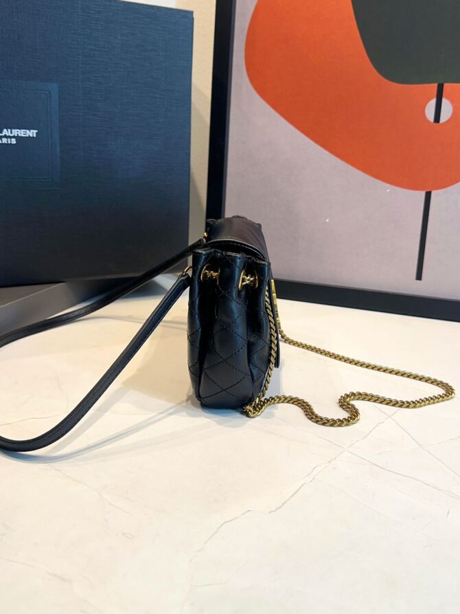 Bolsa YSL Matelassê em Losangos - Imagem 15