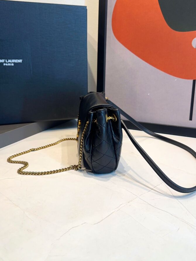 Bolsa YSL Matelassê em Losangos - Imagem 17
