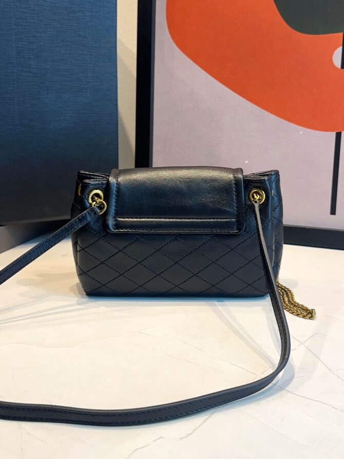 Bolsa YSL Matelassê em Losangos - Imagem 19