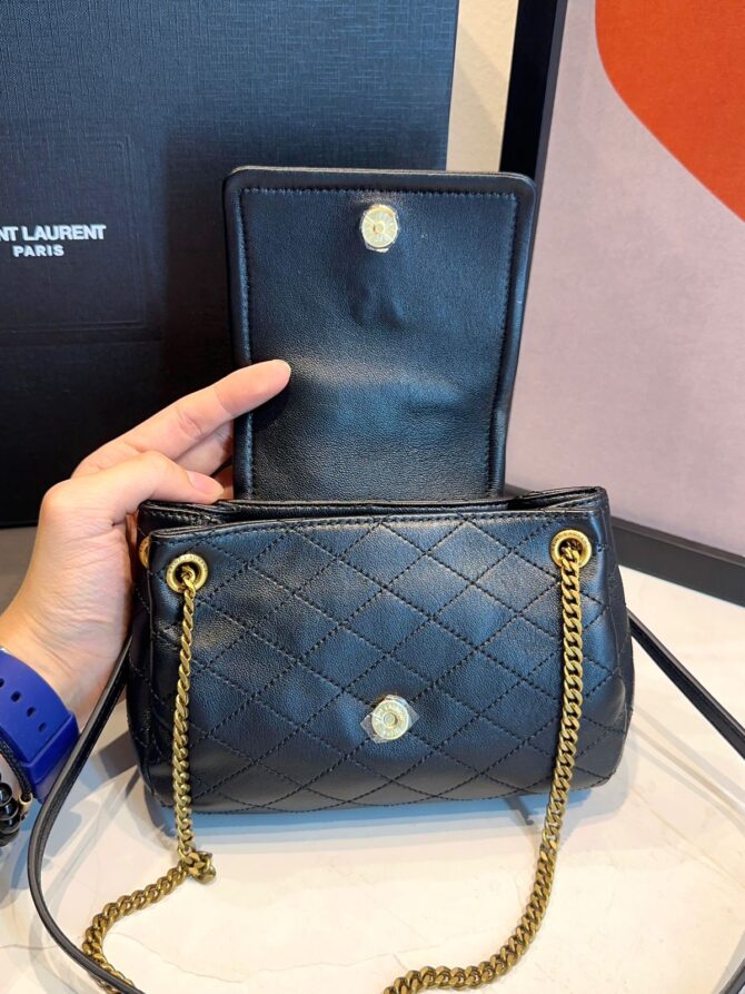 Bolsa YSL Matelassê em Losangos - Imagem 22