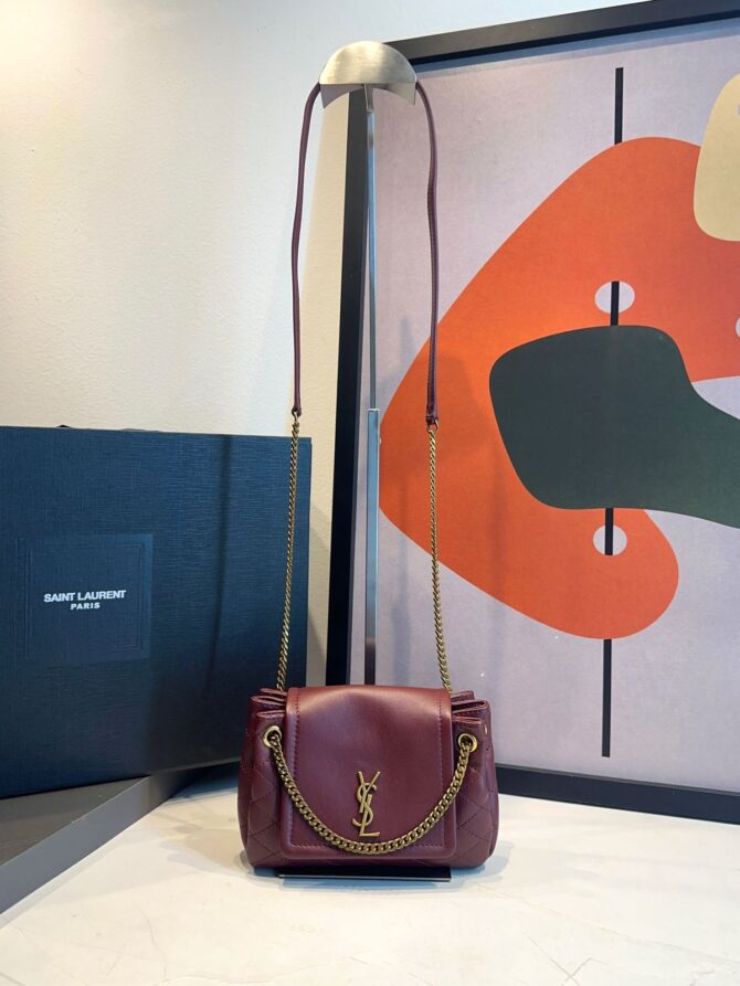 Bolsa YSL Matelassê em Losangos - Imagem 23