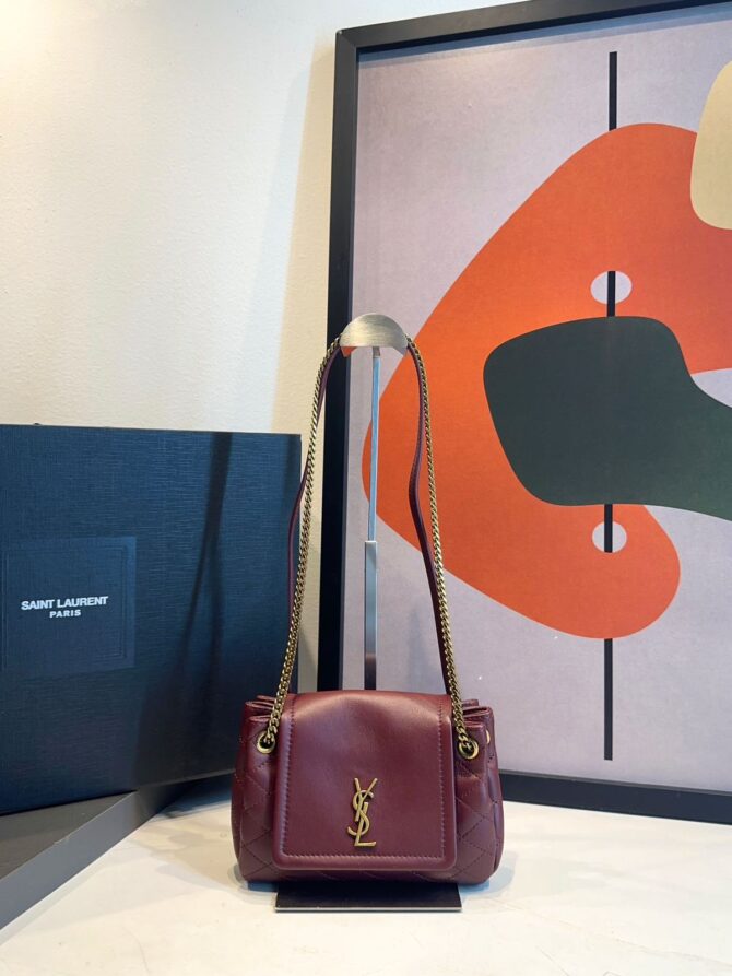 Bolsa YSL Matelassê em Losangos - Imagem 26