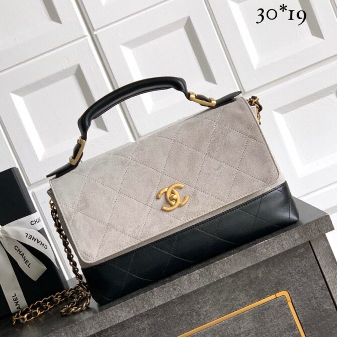 Bolsa Chanel Grande Com Aba e Alça Superior - Imagem 4