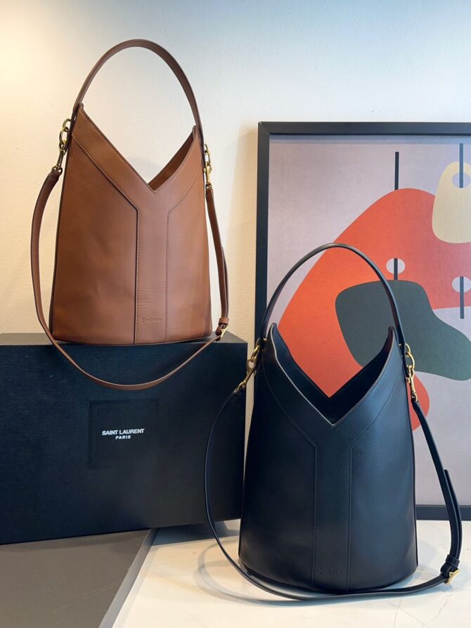 Bolsa YSL Bucket De Mão Em Couro