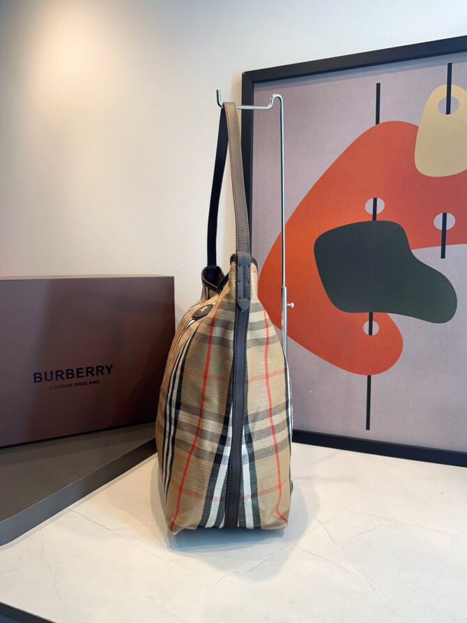 Bolsa Burberry Highlands - Imagem 8