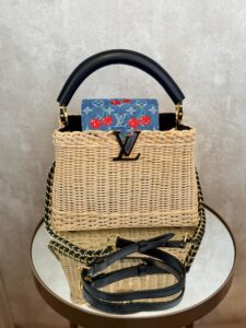 Bolsa LV Capucines LV x TM Mini-Bege/Preto