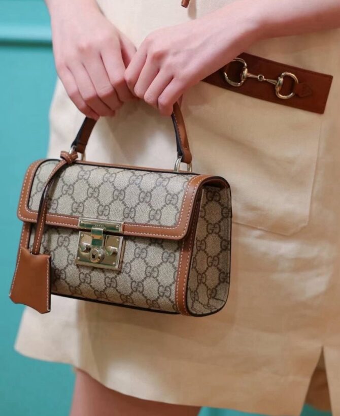 Bolsa Gucci Alça superior e Cadeado Pequena - Imagem 3