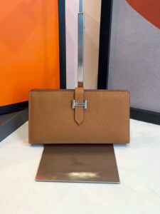 Carteira Hermes Béarn Média-Caramelo/Prata