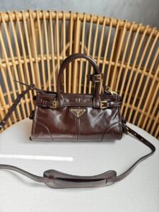 Bolsa Prada Bonnie Pequena- Café