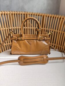 Bolsa Prada Bonnie Pequena-Caramelo