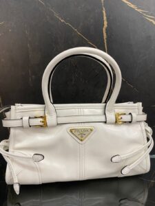 Bolsa Prada Bonnie Pequena-Off White