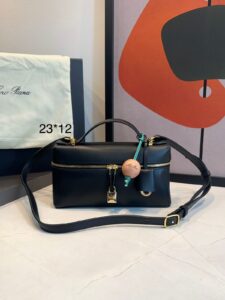 Bolsa Loro Piana Extra L23-Preto/Dourado