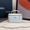 Bolsa Chanel Vanity Bucket Mini -Off White 