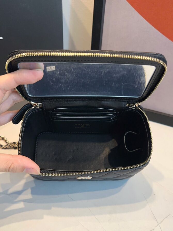 Bolsa Chanel Vanity Bucket Mini - Imagem 12