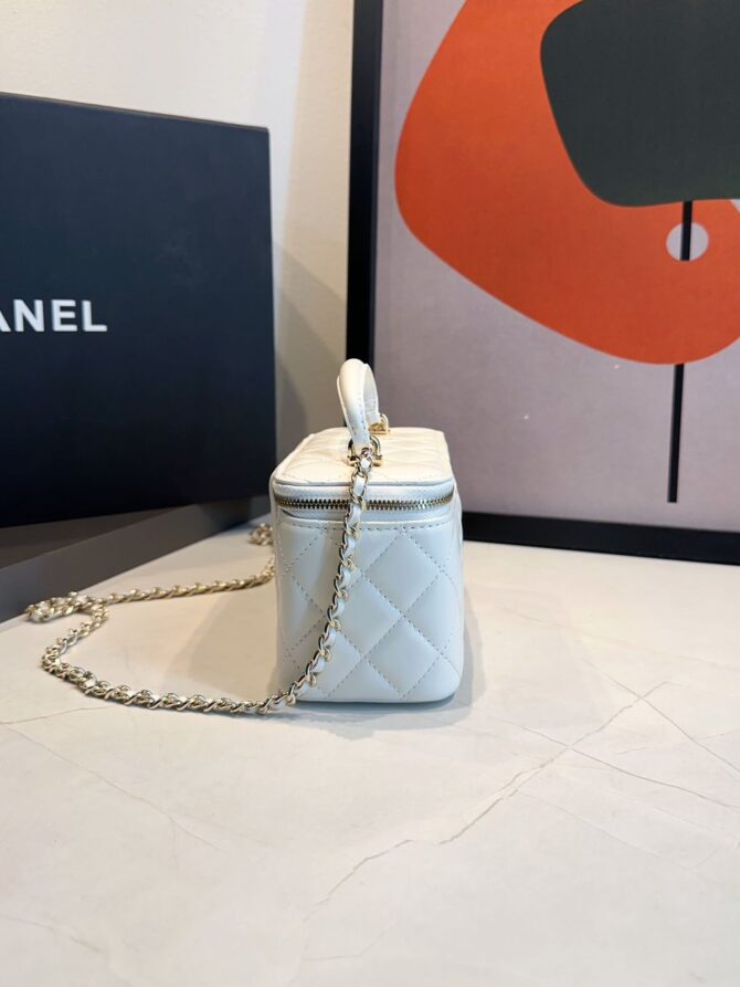 Bolsa Chanel Vanity Bucket Mini - Imagem 15