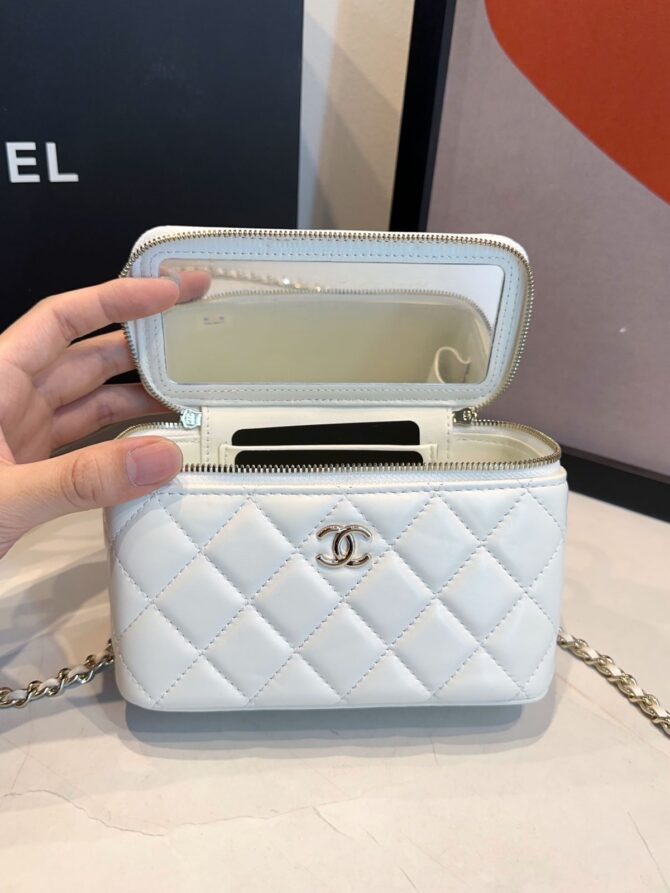 Bolsa Chanel Vanity Bucket Mini - Imagem 17
