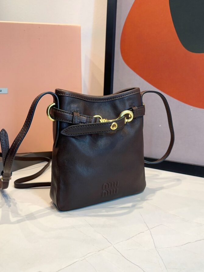 Bolsa Miu Miu Necessaire Em Couro Napa - Imagem 8