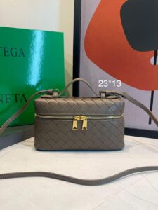 Bolsa Bottega Veneta Bang Bang Vanity-Cinza