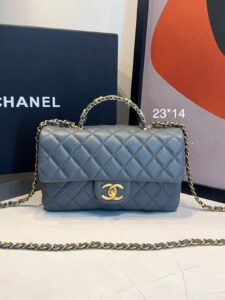 Bolsa Chanel Pequena Com Aba-Cinza escuro