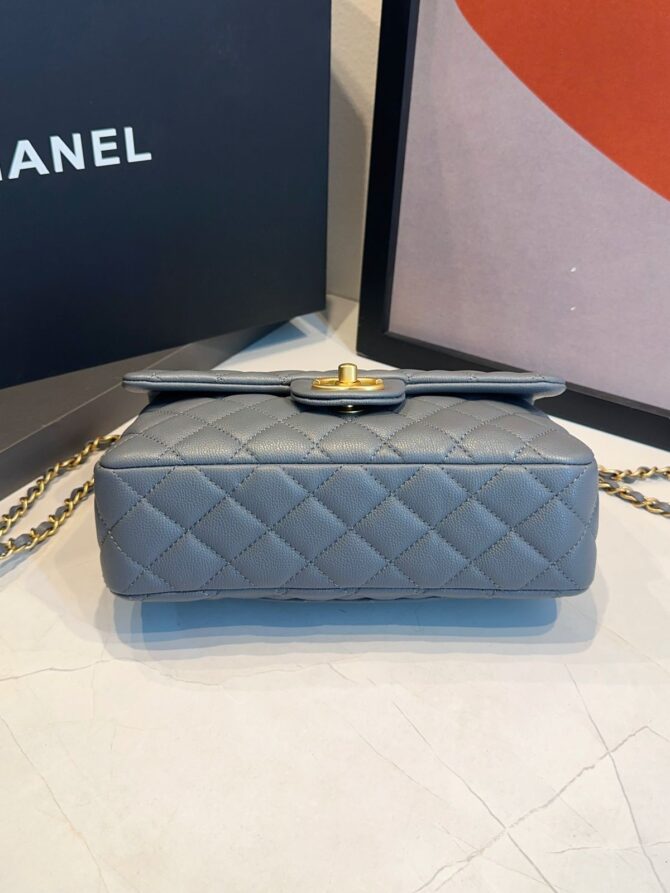 Bolsa Chanel Pequena Com Aba - Imagem 16