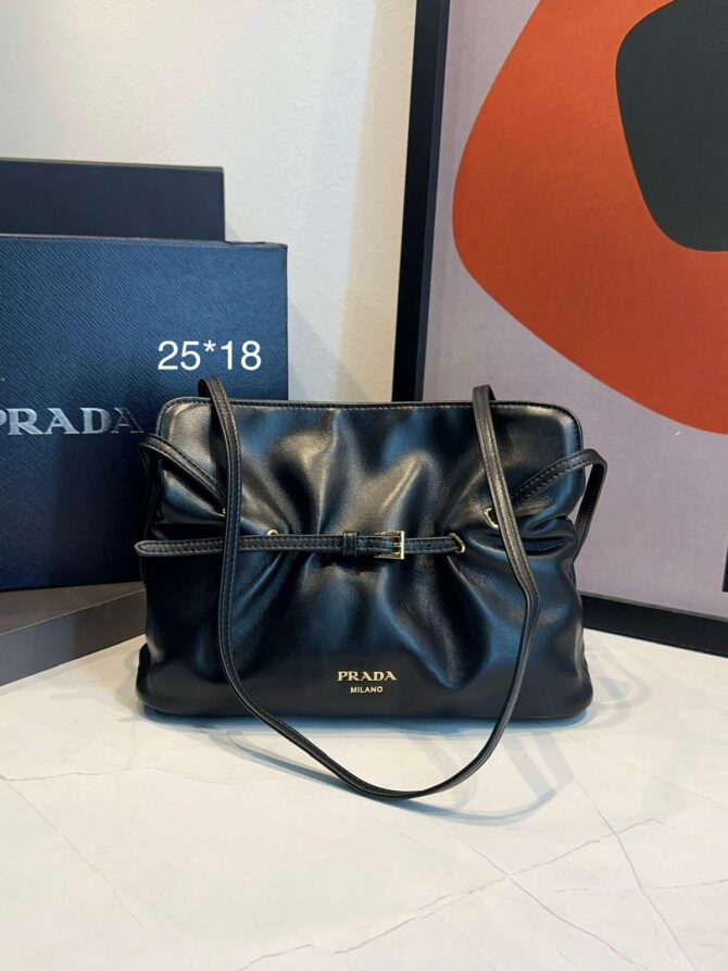 Bolsa Prada Dada Pequena Em Couro - Imagem 4