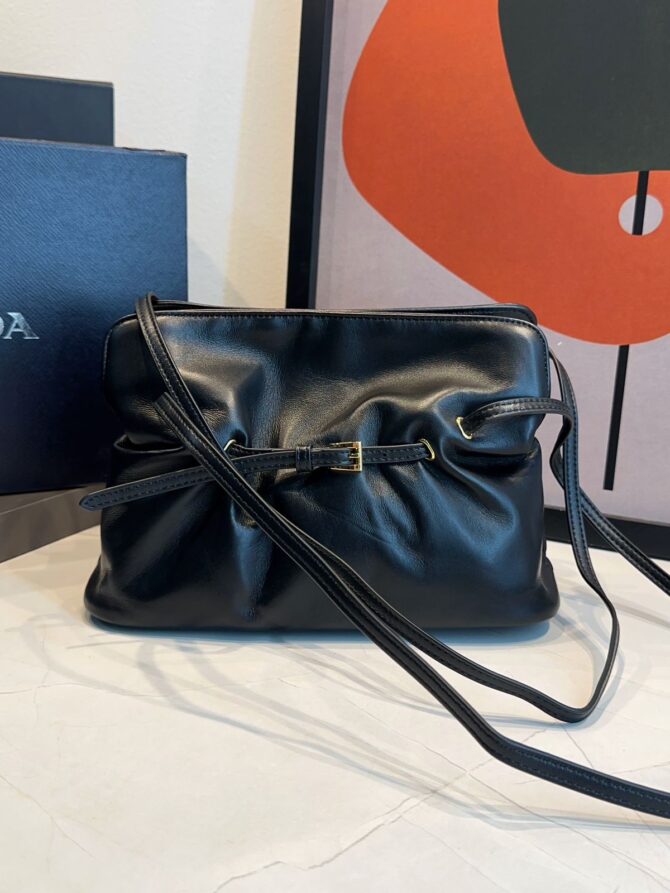 Bolsa Prada Dada Pequena Em Couro - Imagem 2