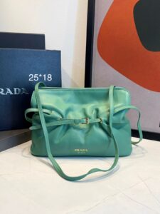 Bolsa Prada Dada Pequena Em Couro - Verde Claro