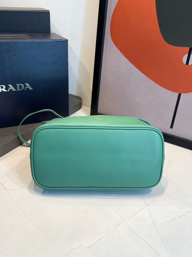 Bolsa Prada Dada Pequena Em Couro - Imagem 15