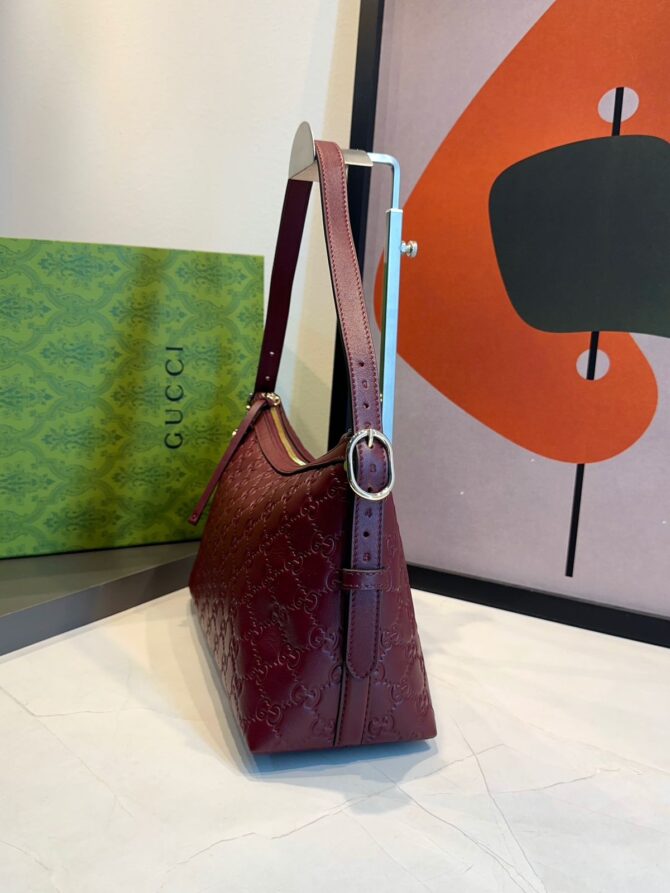Bolsa Gucci Emblen Média GG - Imagem 21