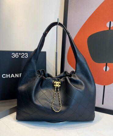 Bolsa Chanel Hobo 25 pequena Couro