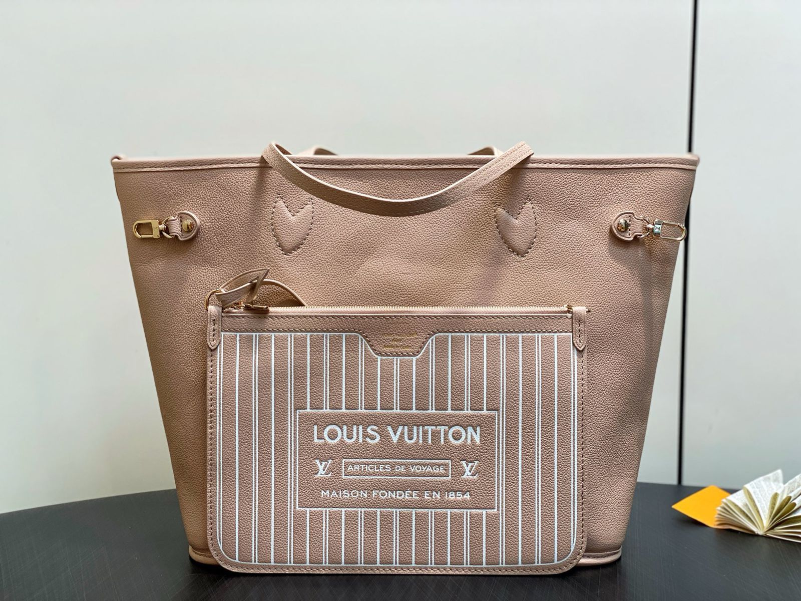 Bolsa LV Neverfull Inside Out MM - Imagem 26