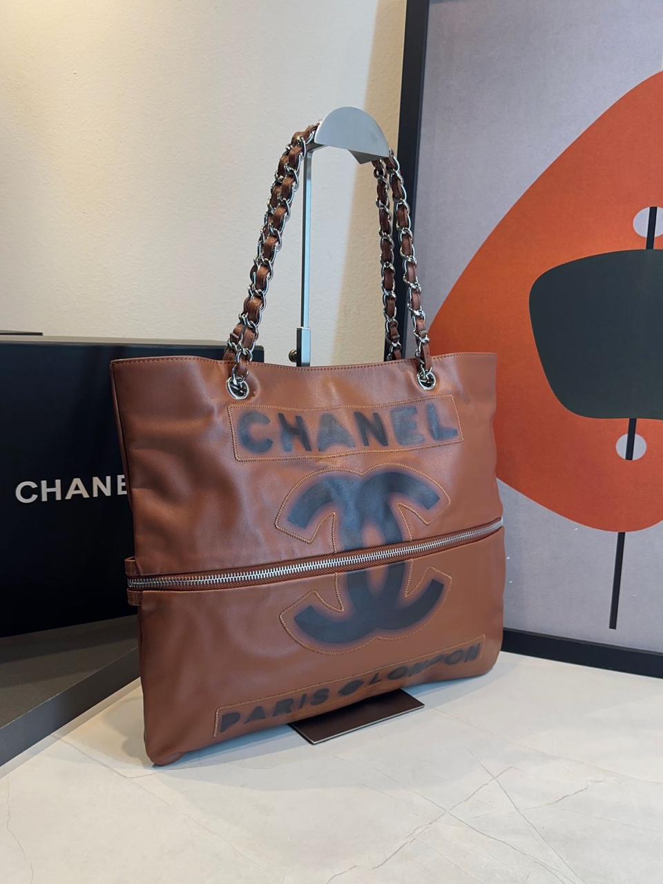 Bolsa Chanel Decouro London Paris 2009 - Imagem 34